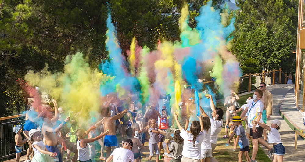 Utopia Hotels & Resorts